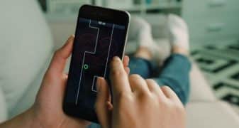 تحقیقات جدید نشان می‌دهد  زنان، بیشتر از مردان برای بازی‌های موبایلی خرج می‌کنند